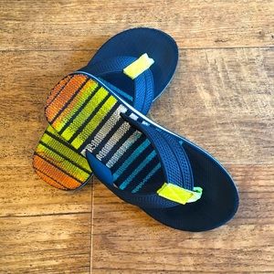 Youth Boys Slippers size 2